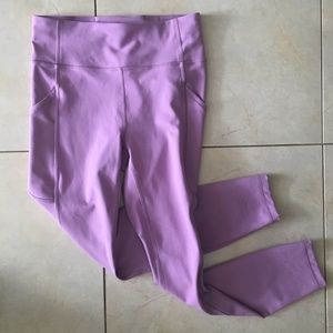 NWOT Lululemon Activewear Leggings in "Violet Verbena"